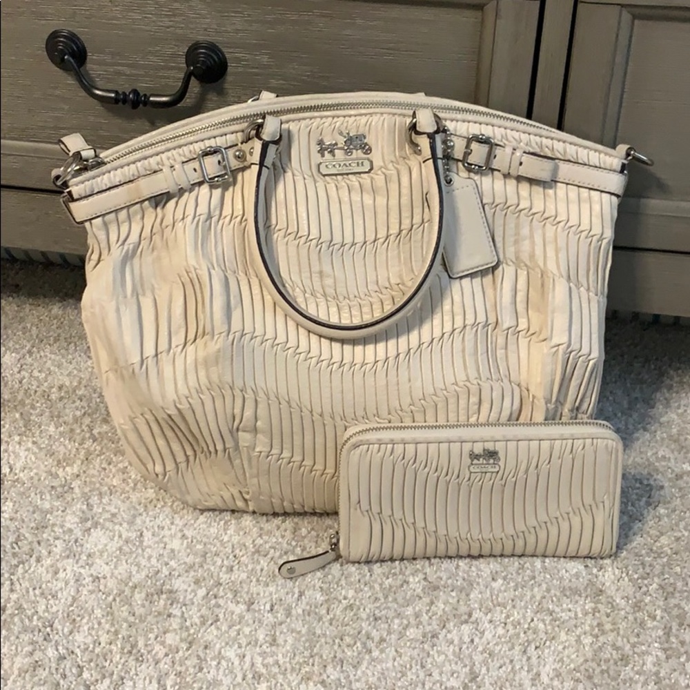 Coach Purse & Wallet